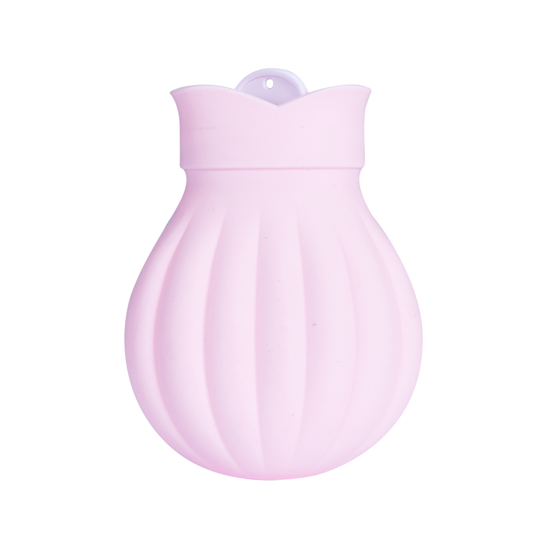 Silicone water-filled hot water bag for baby warming