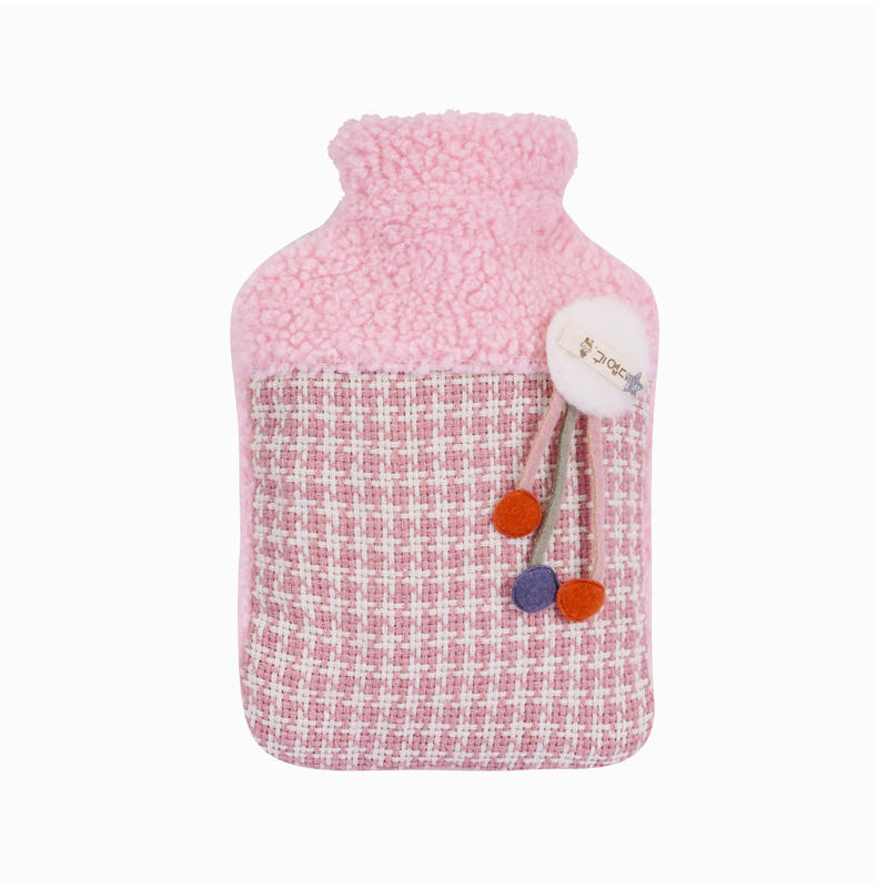 Large detachable and washable water-filled hot water bag 