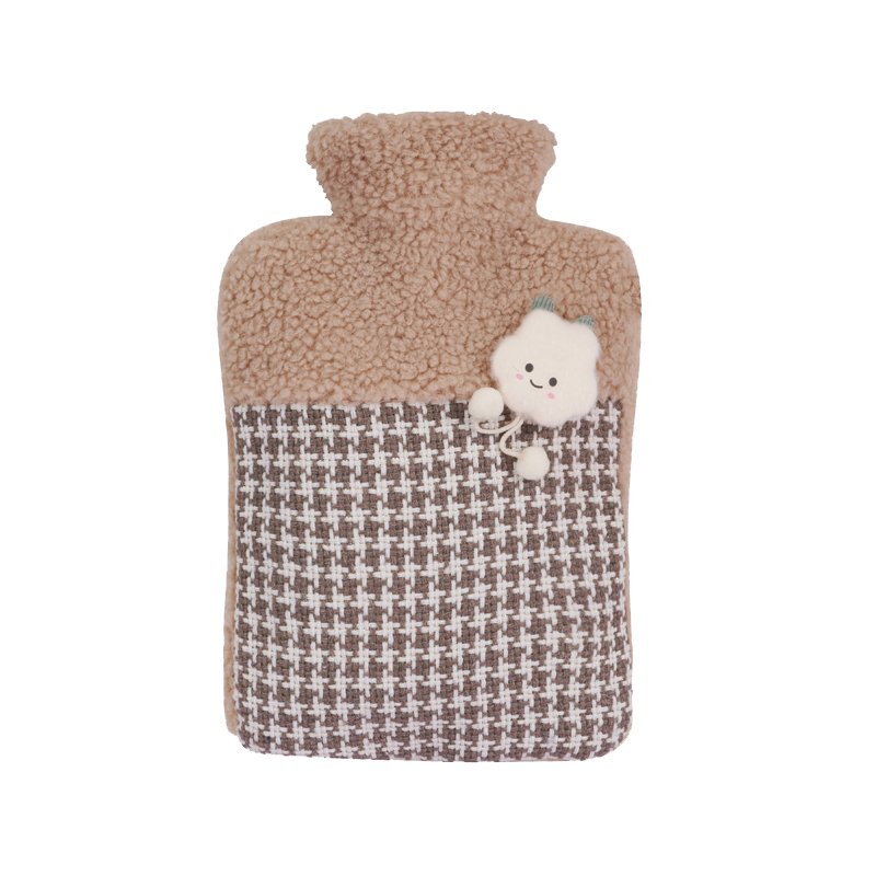 Large detachable and washable water-filled hot water bag 